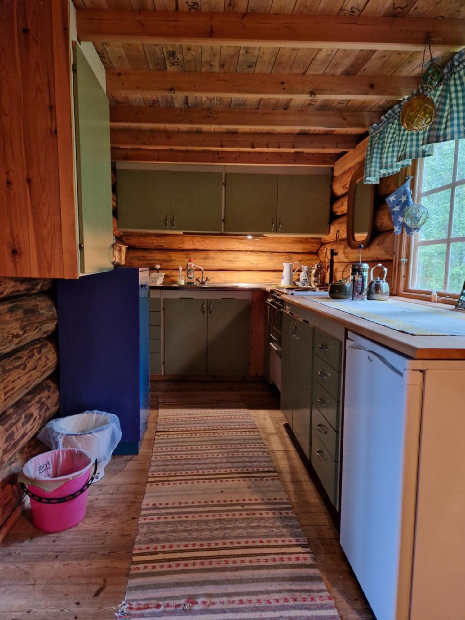Lakeside Wilderness Cabin Йокмокк Экстерьер фото